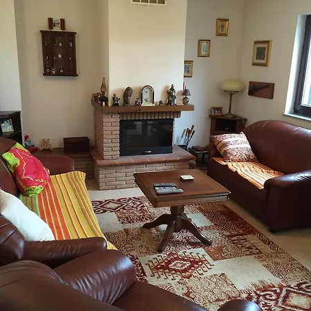 Holiday home Holiday Duje Cemalici